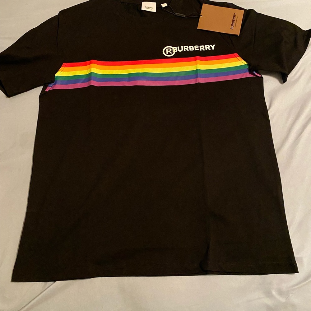 Burberry
Men's Black Rainbow Stripe Print